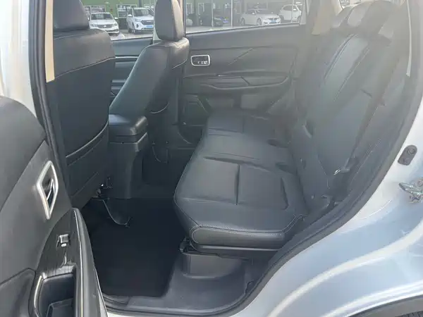 Mitsubishi Outlander 2018