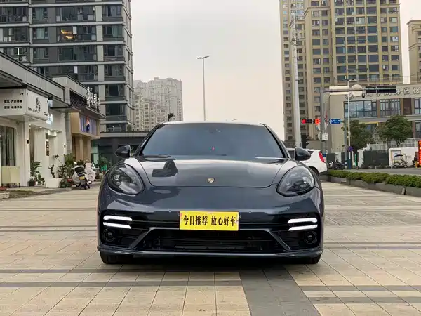 Porsche Panamera 2012