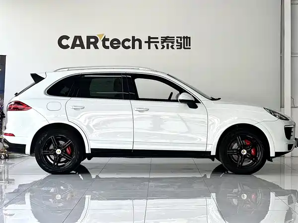 Porsche Cayenne 2016
