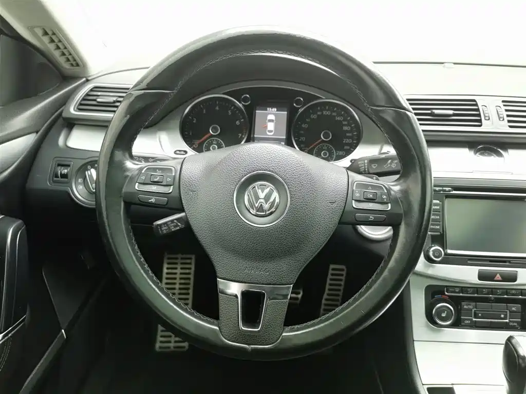 Volkswagen CC 2013 — фото 11