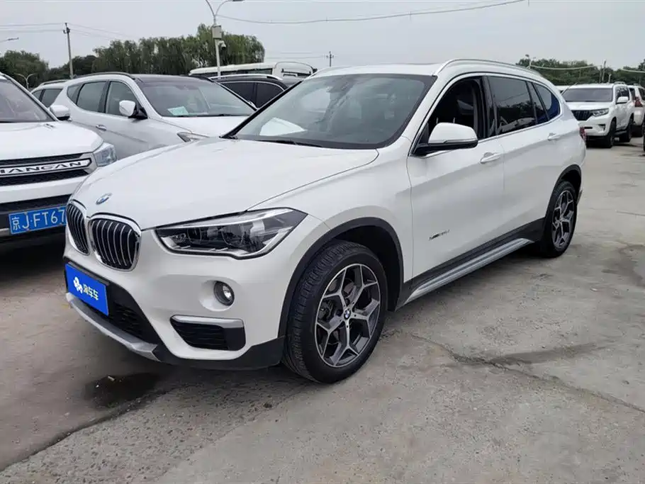 BMW X1 2018 — фото 1