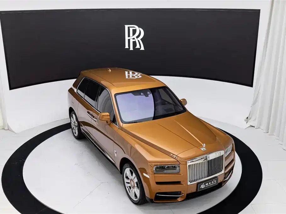 Rolls-Royce Cullinan 2024 — фото 24