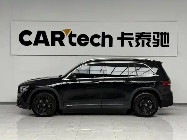 Mercedes-Benz GLB 2023