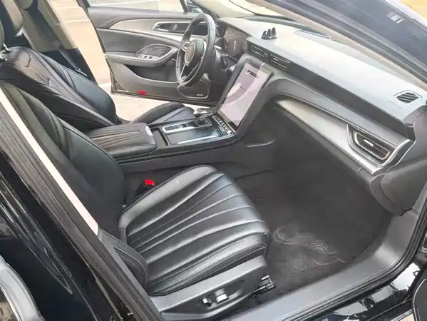Hongqi H5 2024