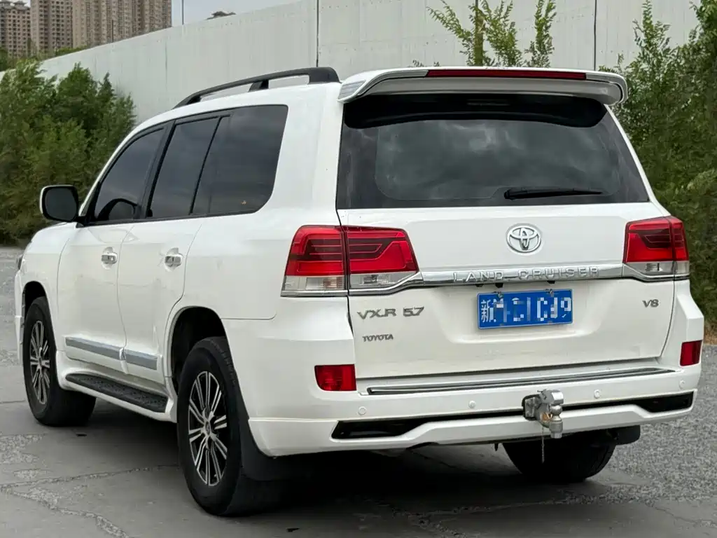 Toyota Land Cruiser 2009 — фото 9
