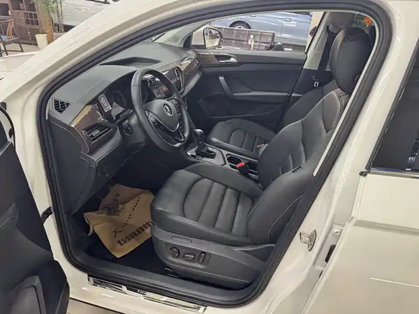 Volkswagen Tharu 2021