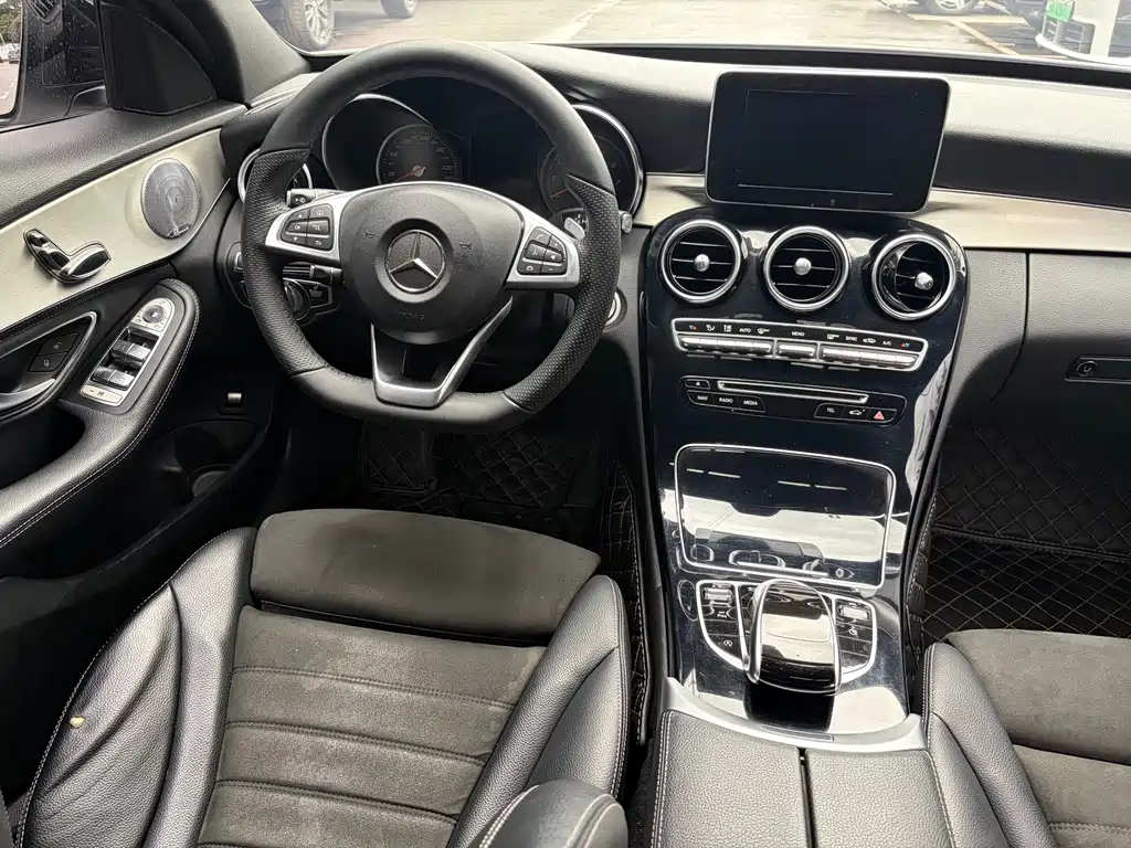 Mercedes-Benz C-Class 2017 — фото 18