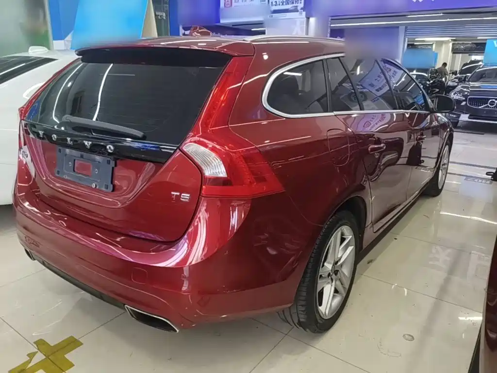 Volvo V60 2016