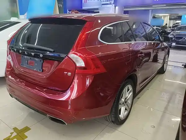 Volvo V60 2016