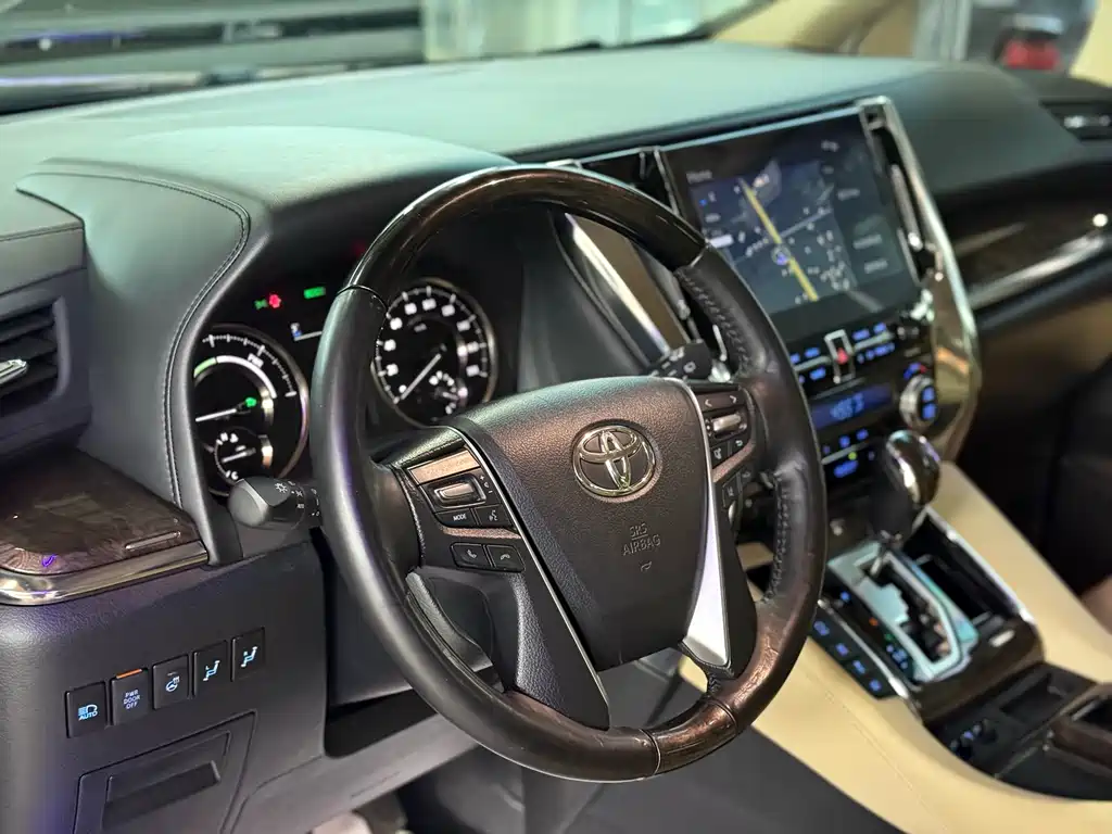Toyota Vellfire 2021