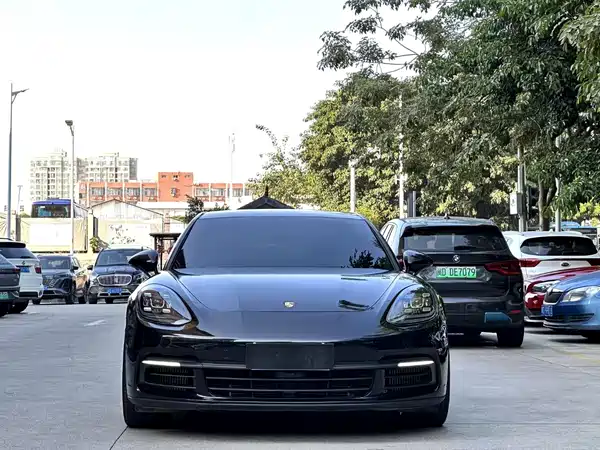 Porsche Panamera 2019