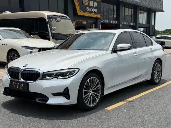 BMW 3 Series 2022