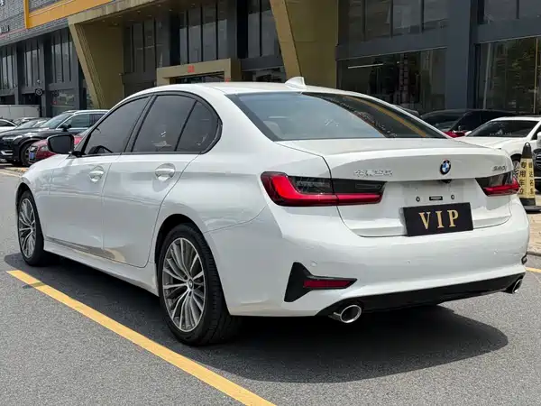 BMW 3 Series 2022