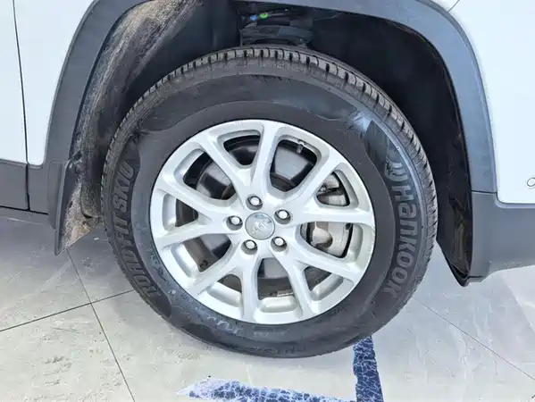 Jeep Cherokee 2016