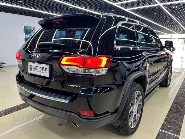 Jeep Grand Cherokee 2020