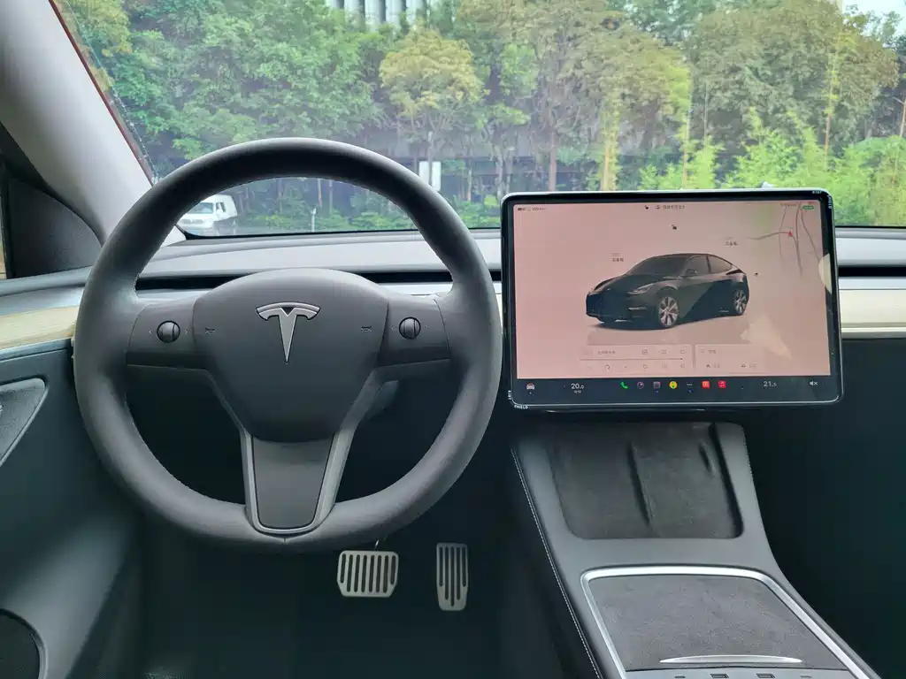 Tesla Model Y 2023 — фото 23