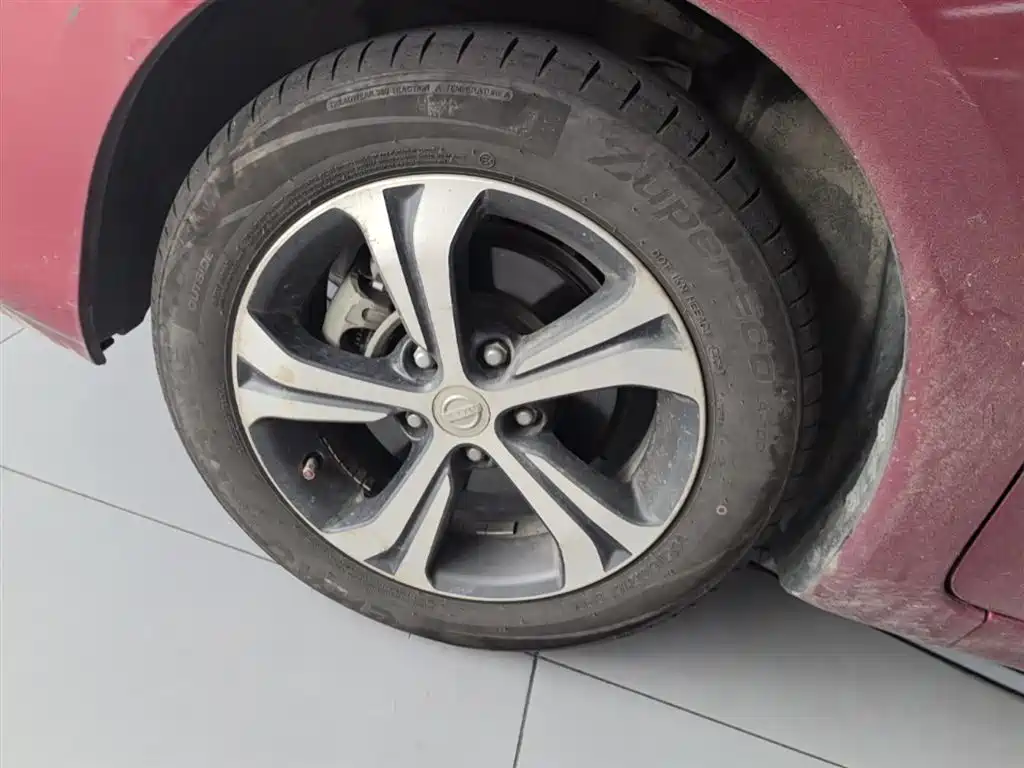 Nissan Tiida 2018 — фото 23