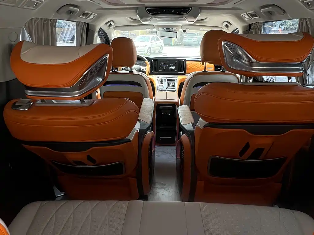 GAC Motor Trumpchi M8 2022 — фото 28