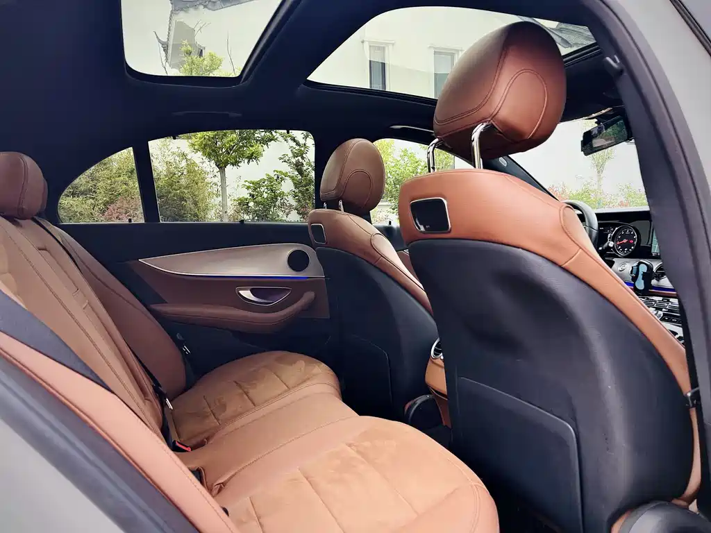 Mercedes-Benz E-Class 2017 — фото 16