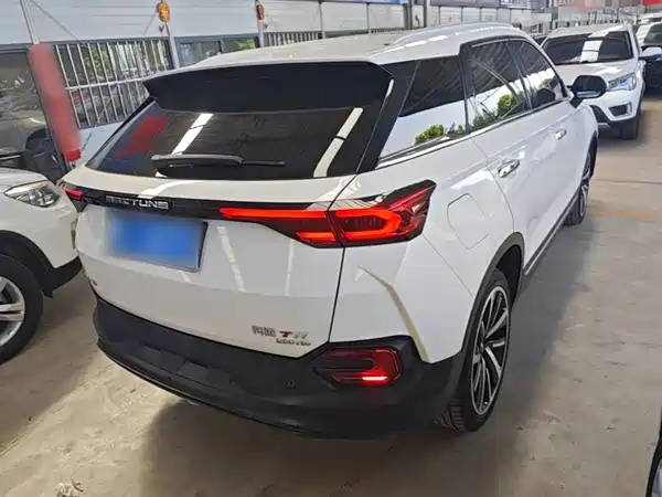 Bestune T77 2020