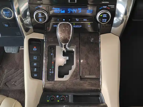Toyota Wilfa 2021