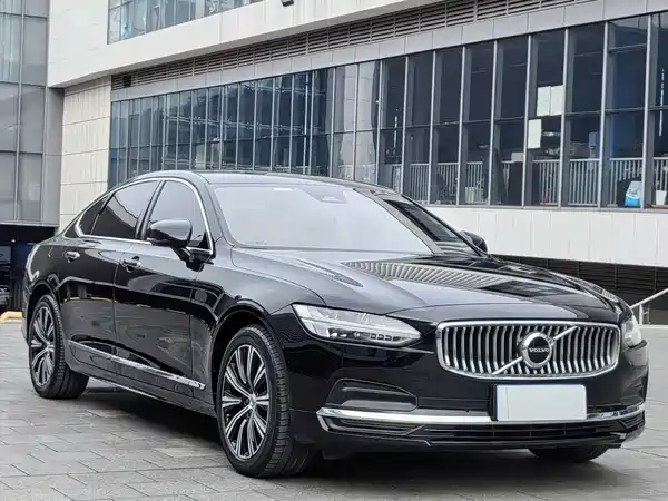 Volvo S90 2022