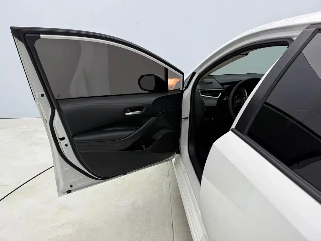Toyota Corolla 2021 — фото 13