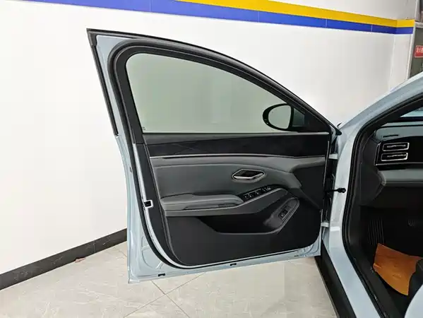 BYD Qin L 2025