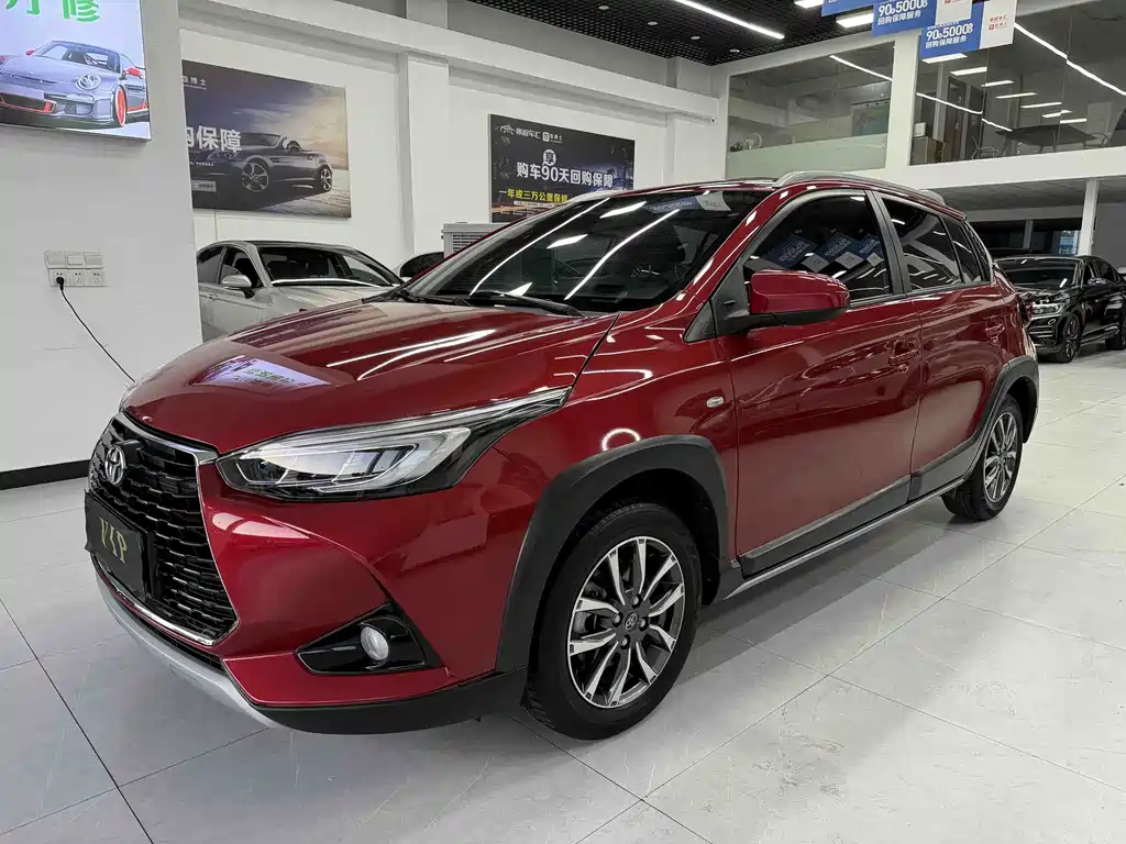 Toyota Yaris L 2022