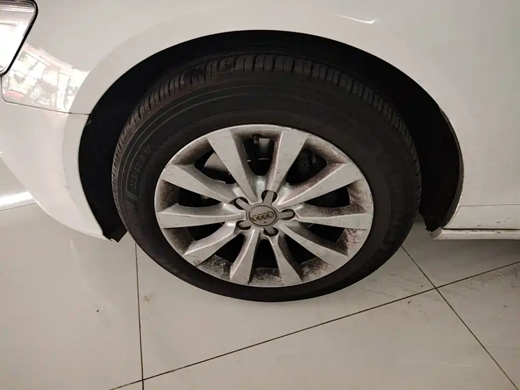 Audi A6L 2015 — фото 23