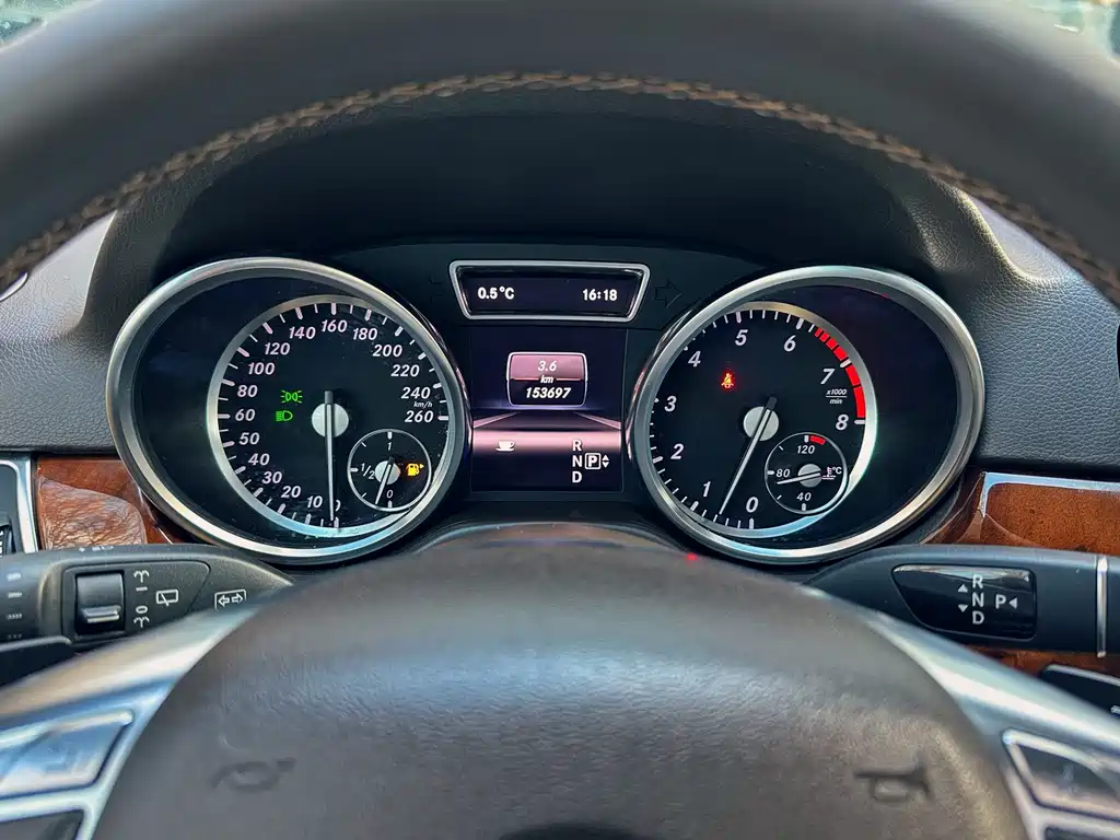 Mercedes-Benz M-Class 2013 — фото 18