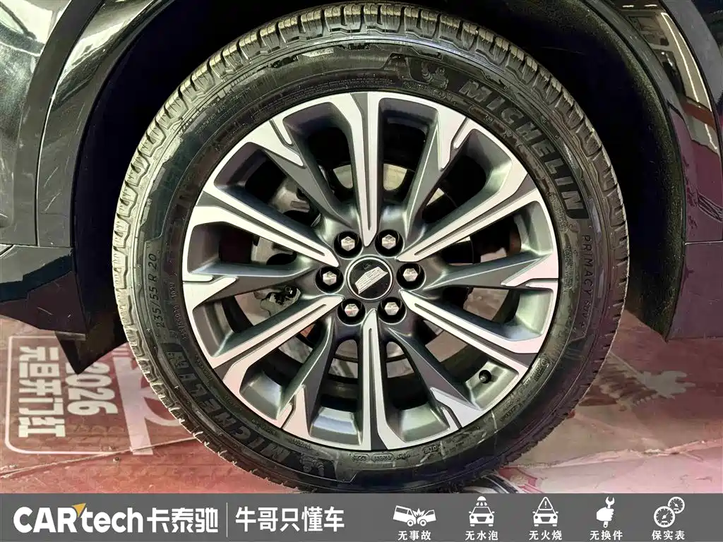 Cadillac XT5 2025 — фото 11