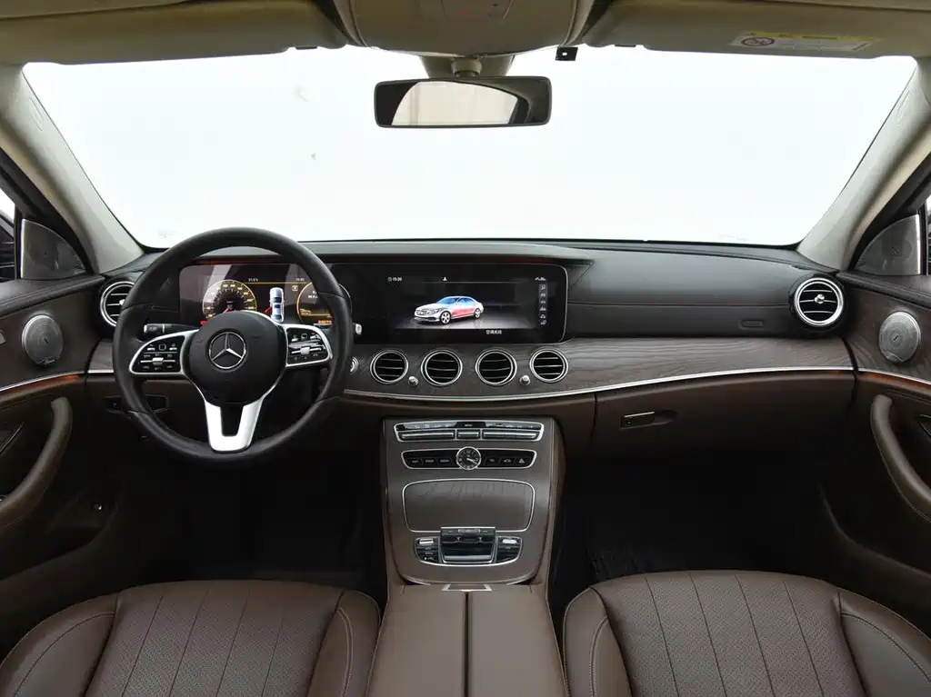 Mercedes-Benz E-Class 2020 — фото 15