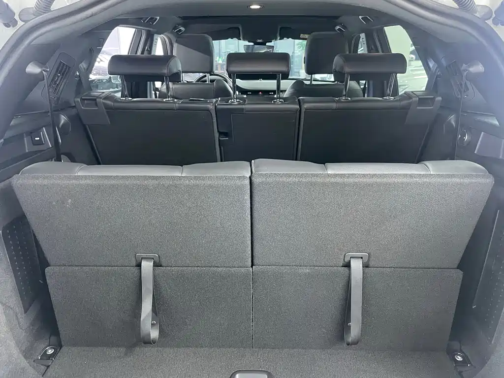 Land Rover Discovery Sport 2020 — фото 11