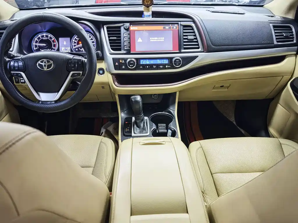 Toyota Highlander 2016 — фото 7