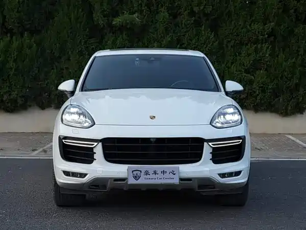 Porsche Cayenne 2016