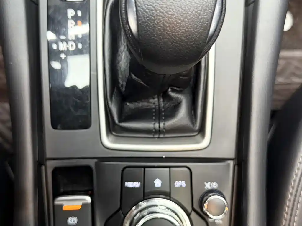 Mazda CX-4 2023 — фото 15
