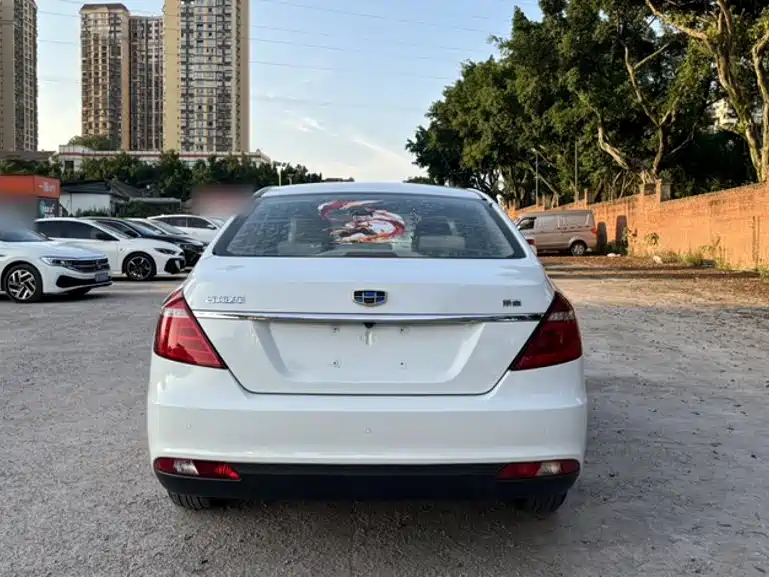 Geely Emgrand 2017