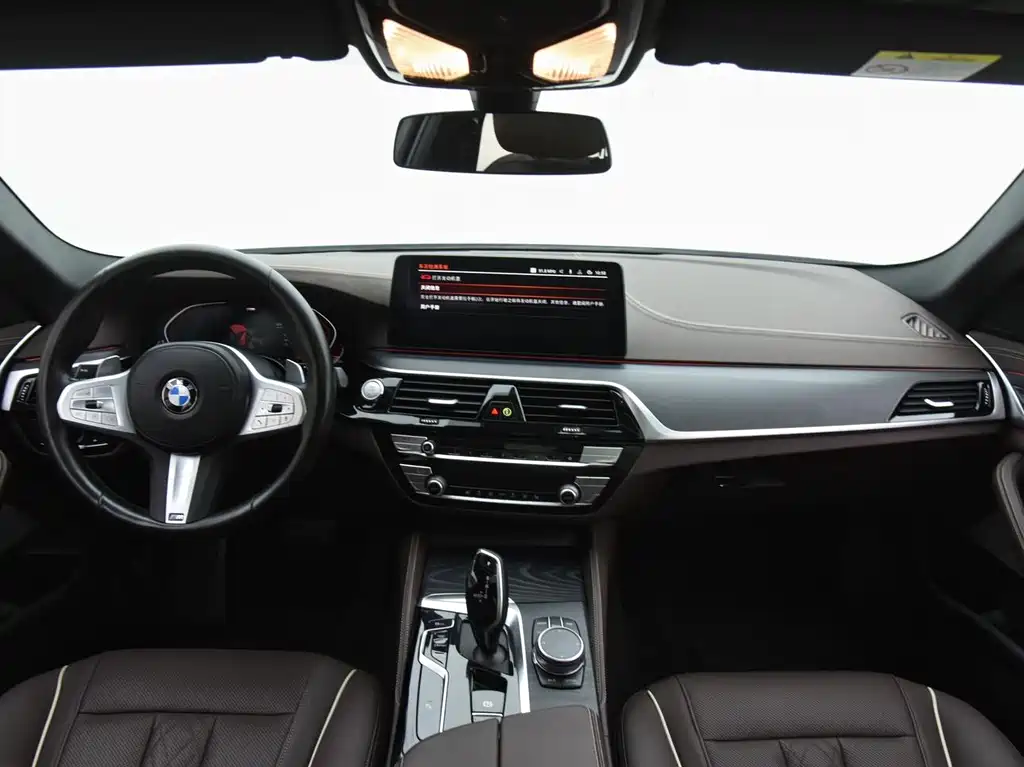BMW 5 Series 2023 — фото 14