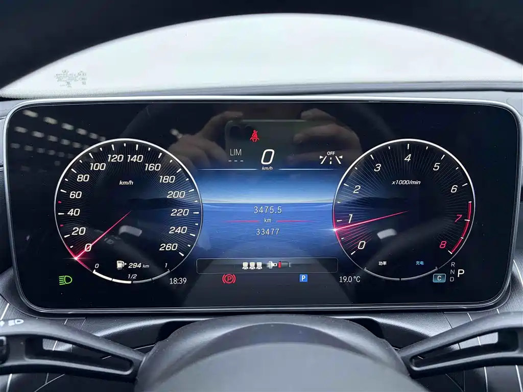 Mercedes-Benz C-Class 2024 — фото 14
