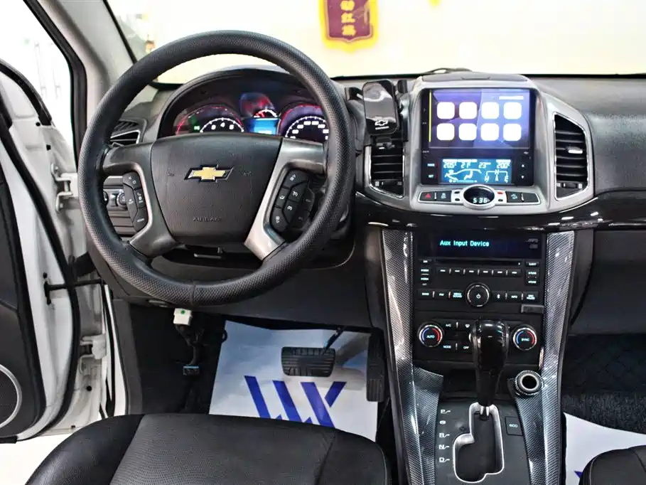Chevrolet Captiva 2017 — фото 11