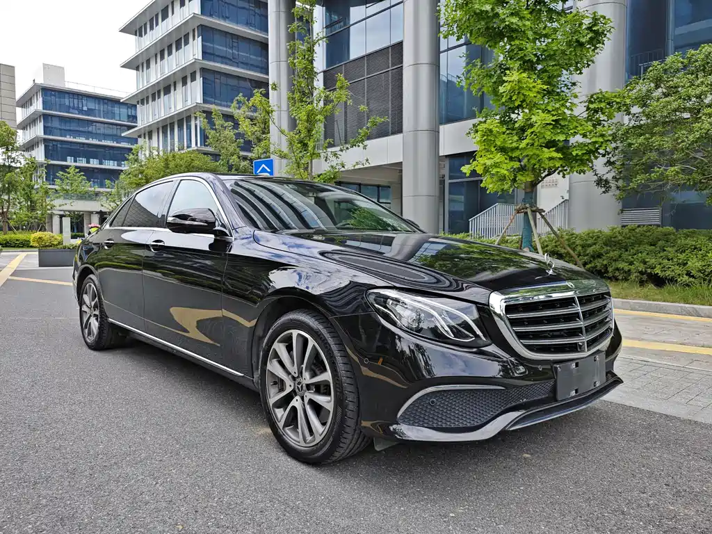 Mercedes-Benz E-Class 2019 — фото 3