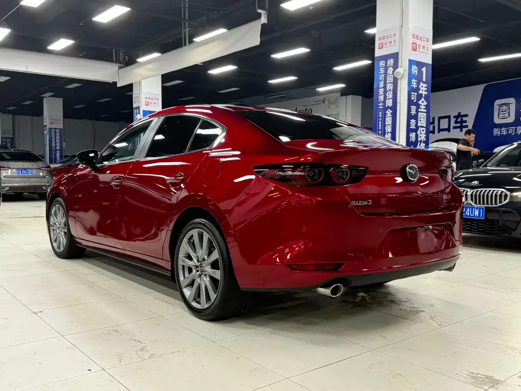 Mazda 3 Axela 2022