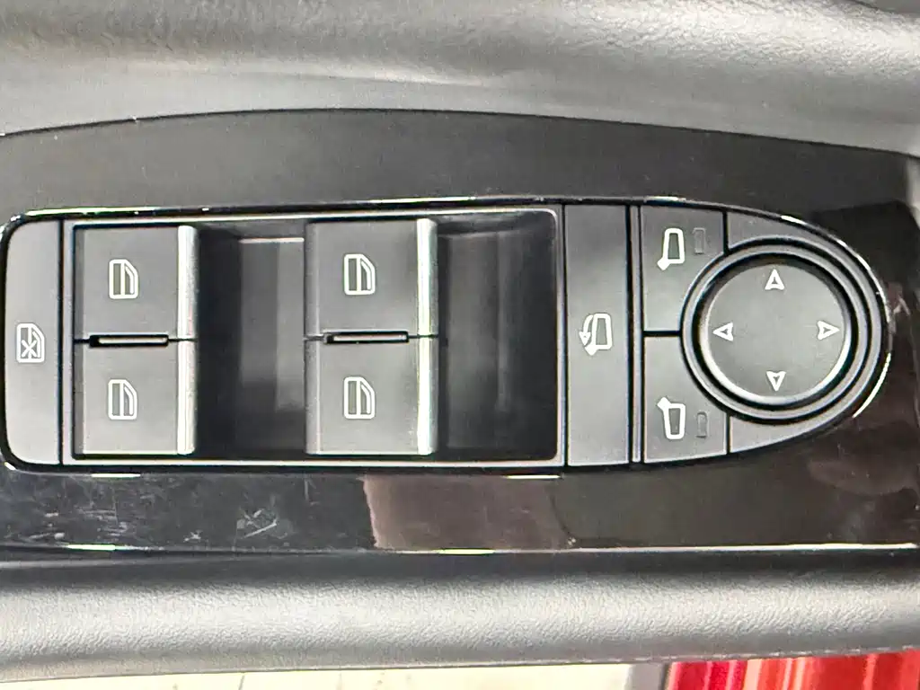Mazda 3 Axela 2022 — фото 16