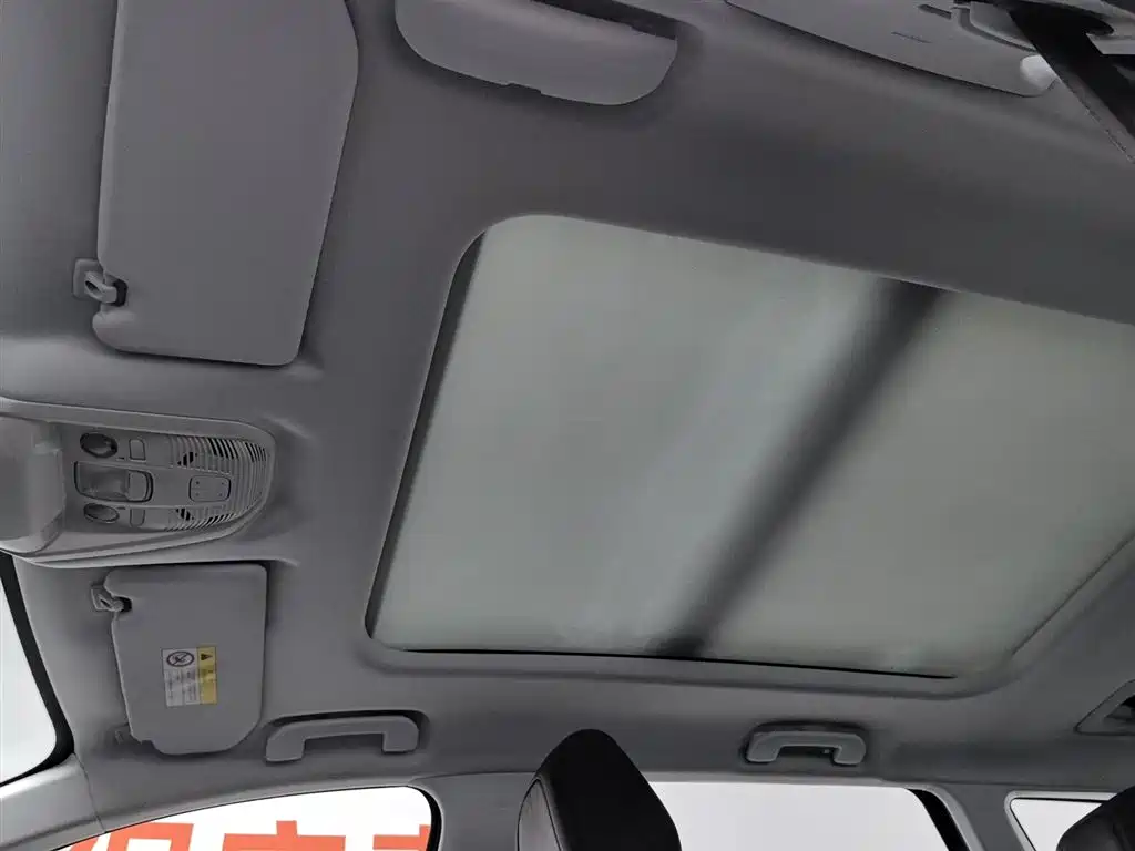 Peugeot 5008 2017 — фото 14