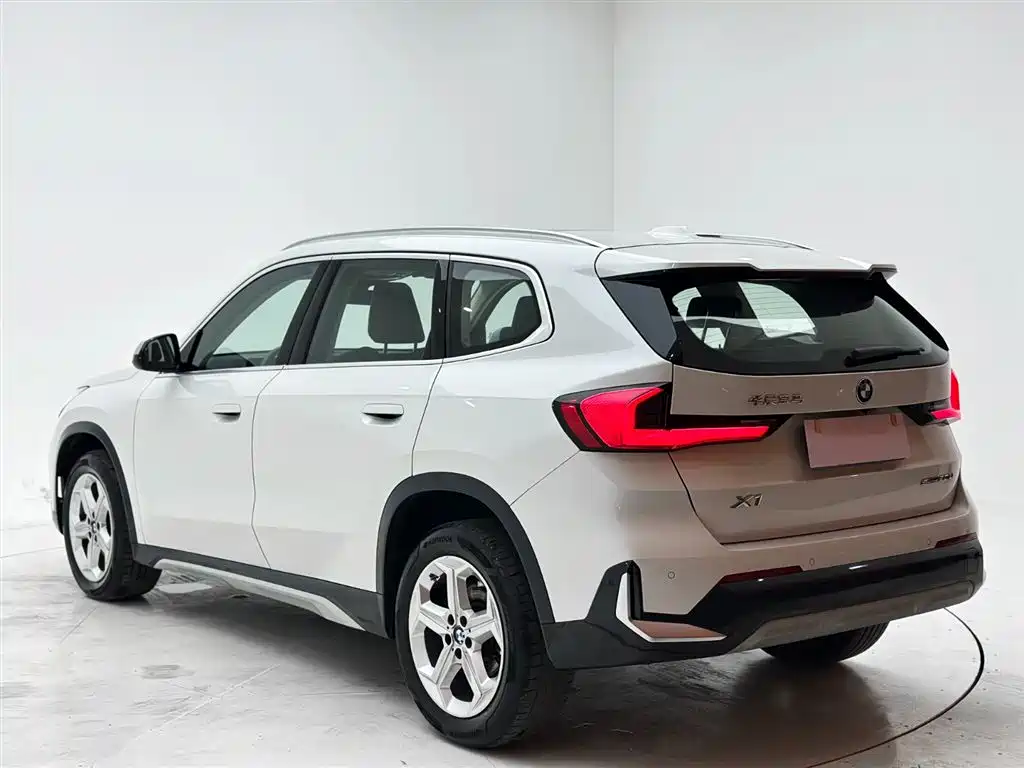 BMW X1 2023 — фото 4