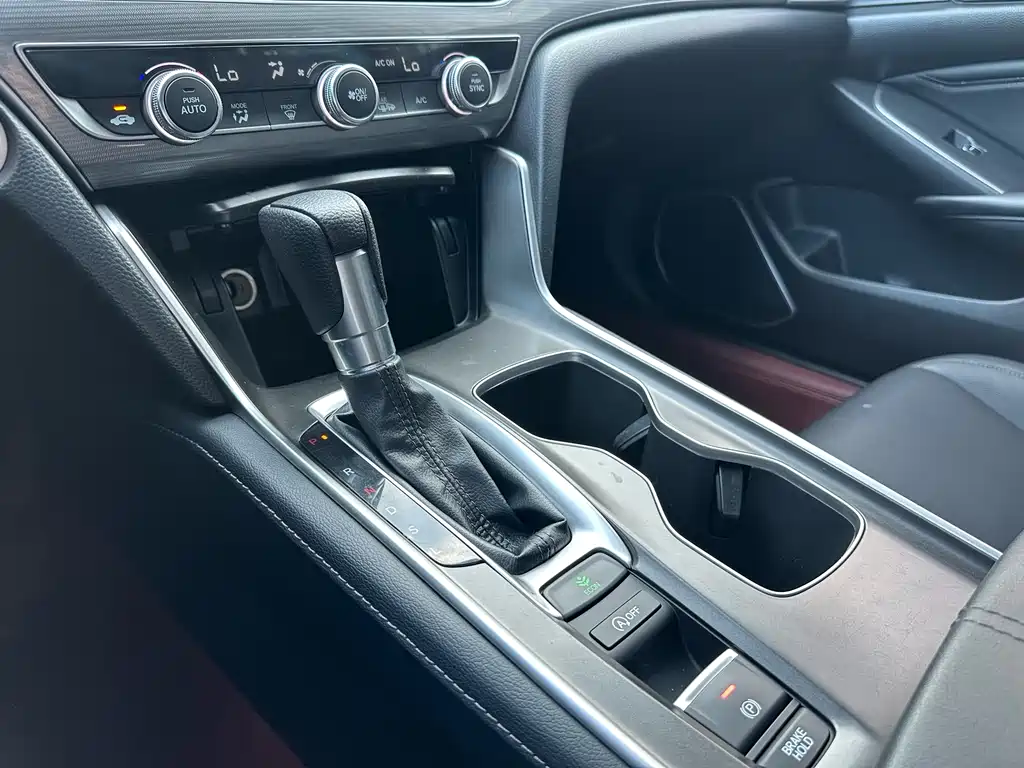 Honda Accord 2022 — фото 22