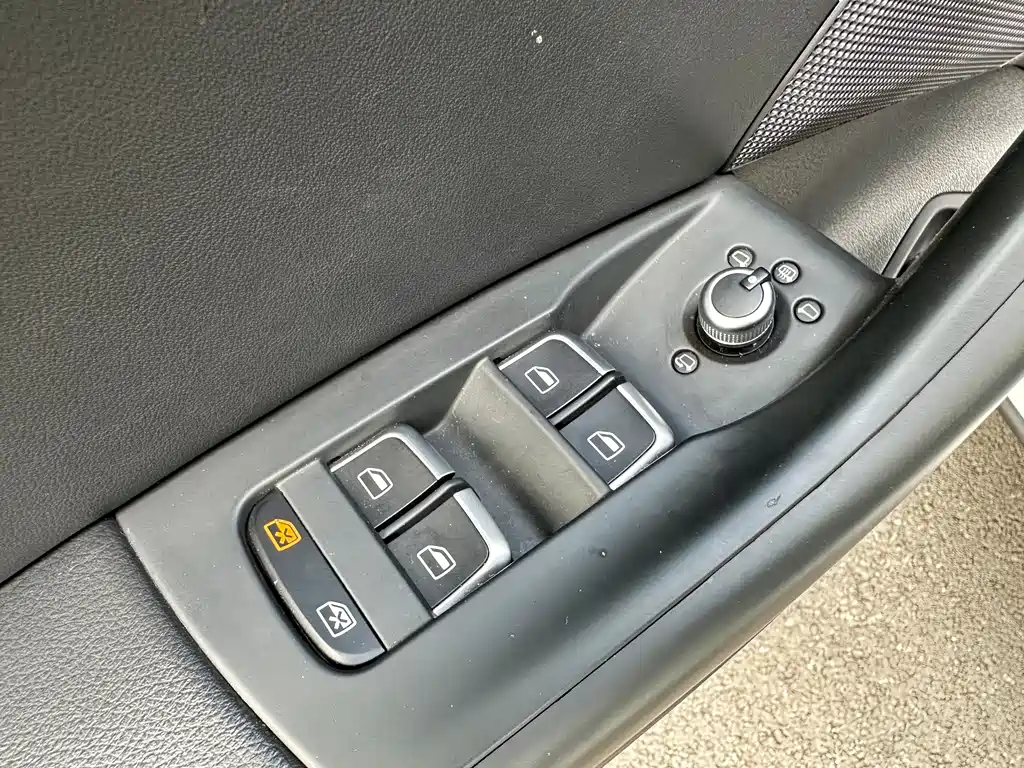 Audi Q3 2018 — фото 11