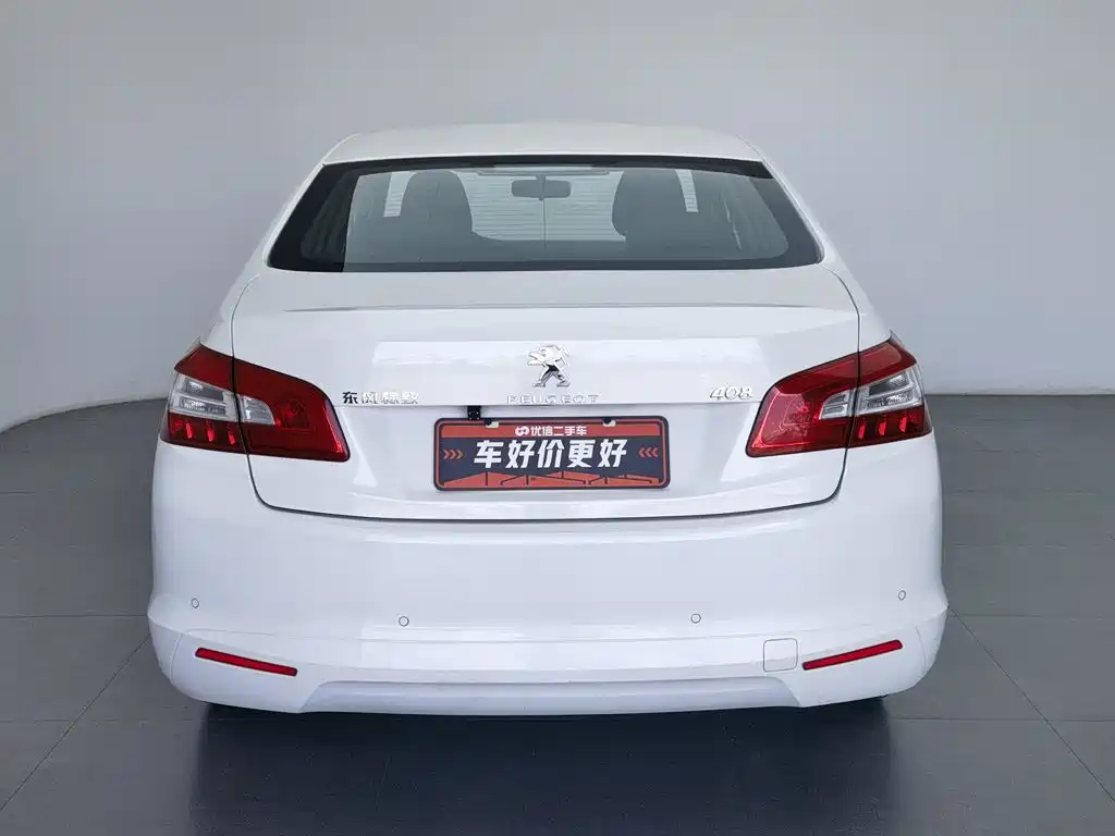 Peugeot 408 2016