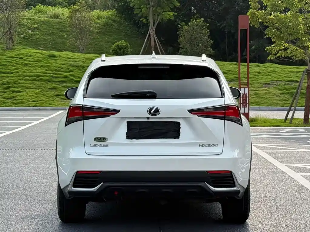 Lexus NX 2018 — фото 5